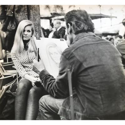 Photo Année 1960, Le Peintre Et Son Modèle à Montmartre, Place De Tertre, Doisneau