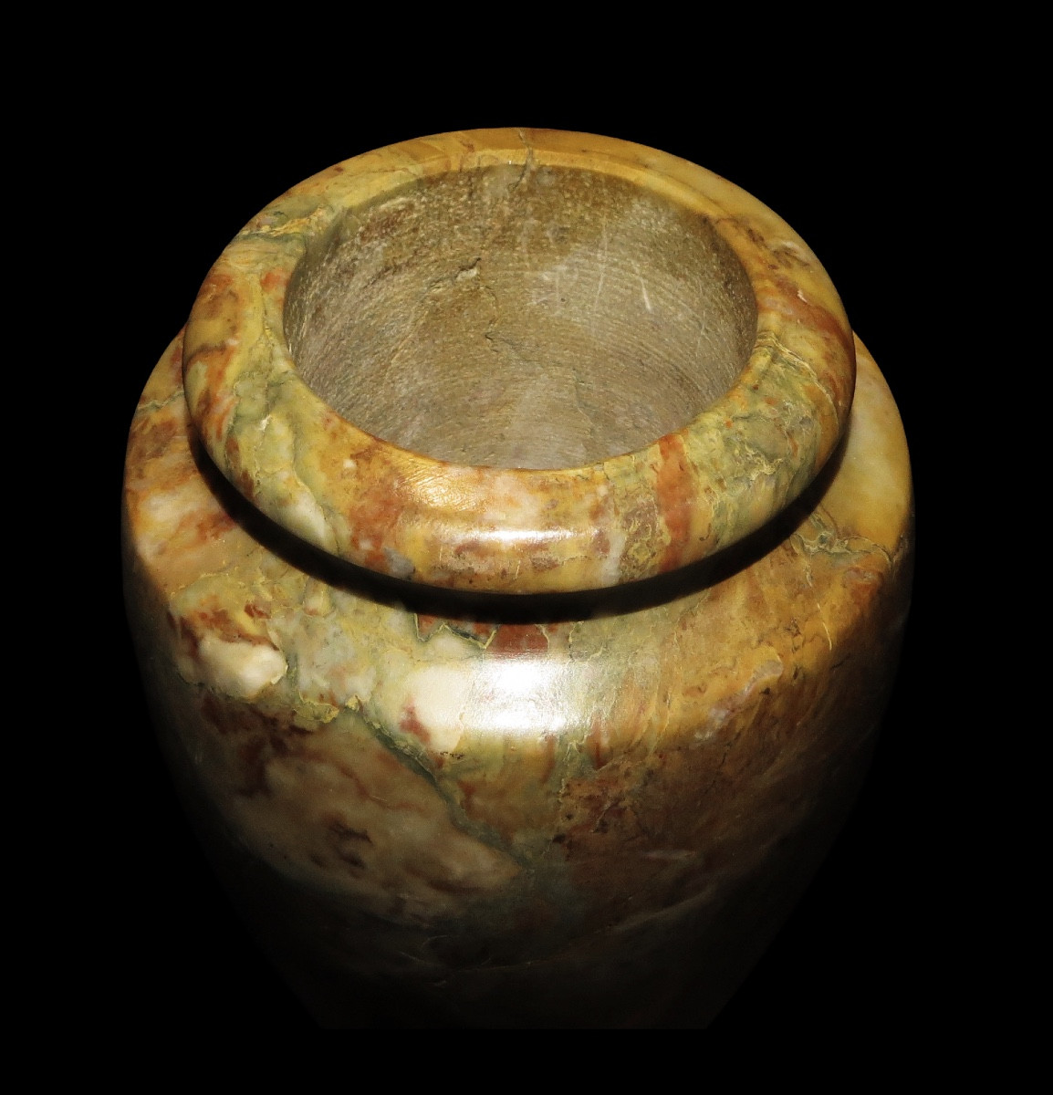 Important vase balustre en marbre jaune de Sienne. Epoque : XIXème-photo-1