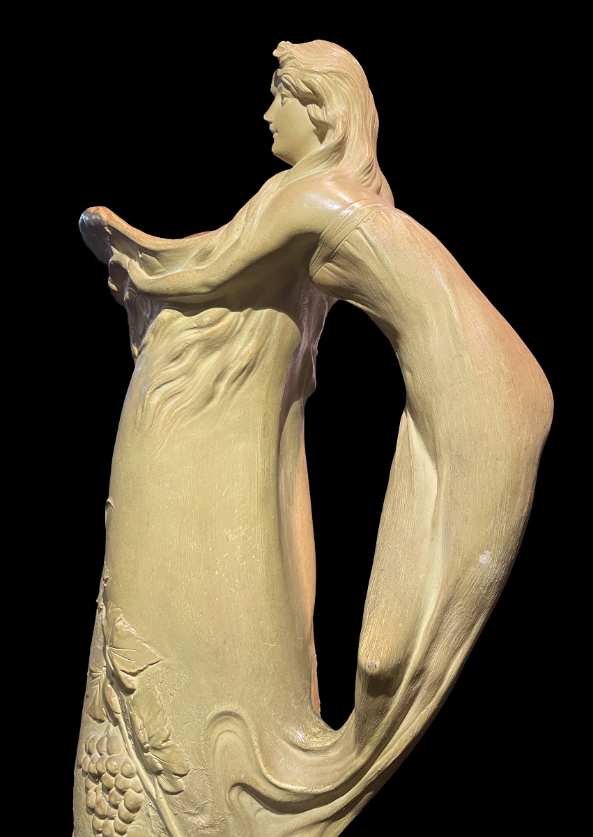 August OTTO - Pichet sculptural en terre cuite ; signé. Période Art-Nouveau.-photo-3