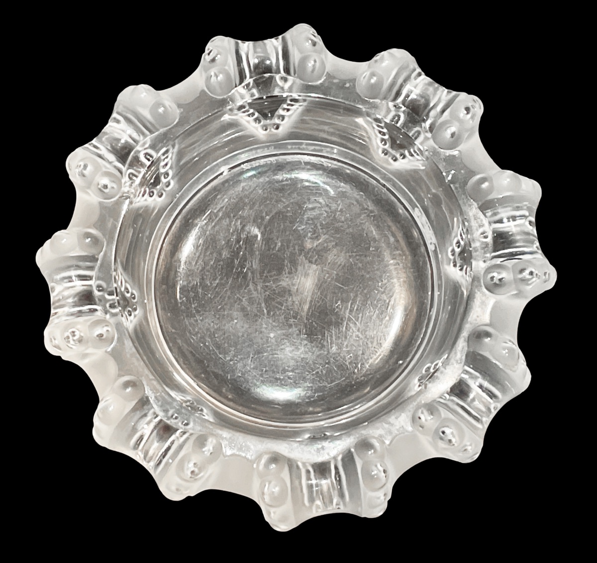 Marc LALIQUE - Coupe circulaire ou cendrier en cristal ; signé. Modèle Cannes / Octopuss.-photo-3