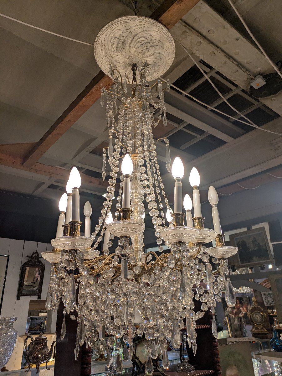 Lustre En Bronze Et Cristal De Baccarat à 12 Bras De Lumière