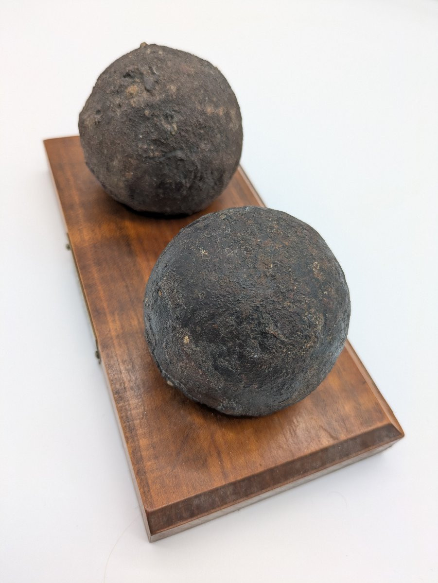 Paire de Boulets de Canon de Marine – XVIIIᵉ siècle -photo-3