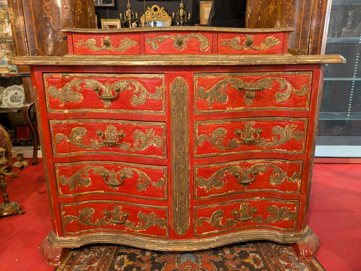 Italian Baroque Chest Of Drawers In The Venetian Style - Late 19th Century