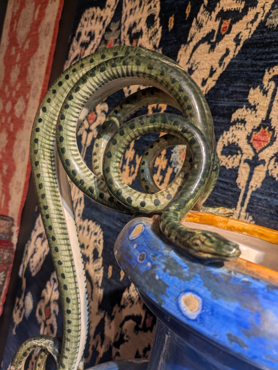 Large Majolica Vase With Historical Motifs—pesaro Manufactory—late 19th Century-photo-3