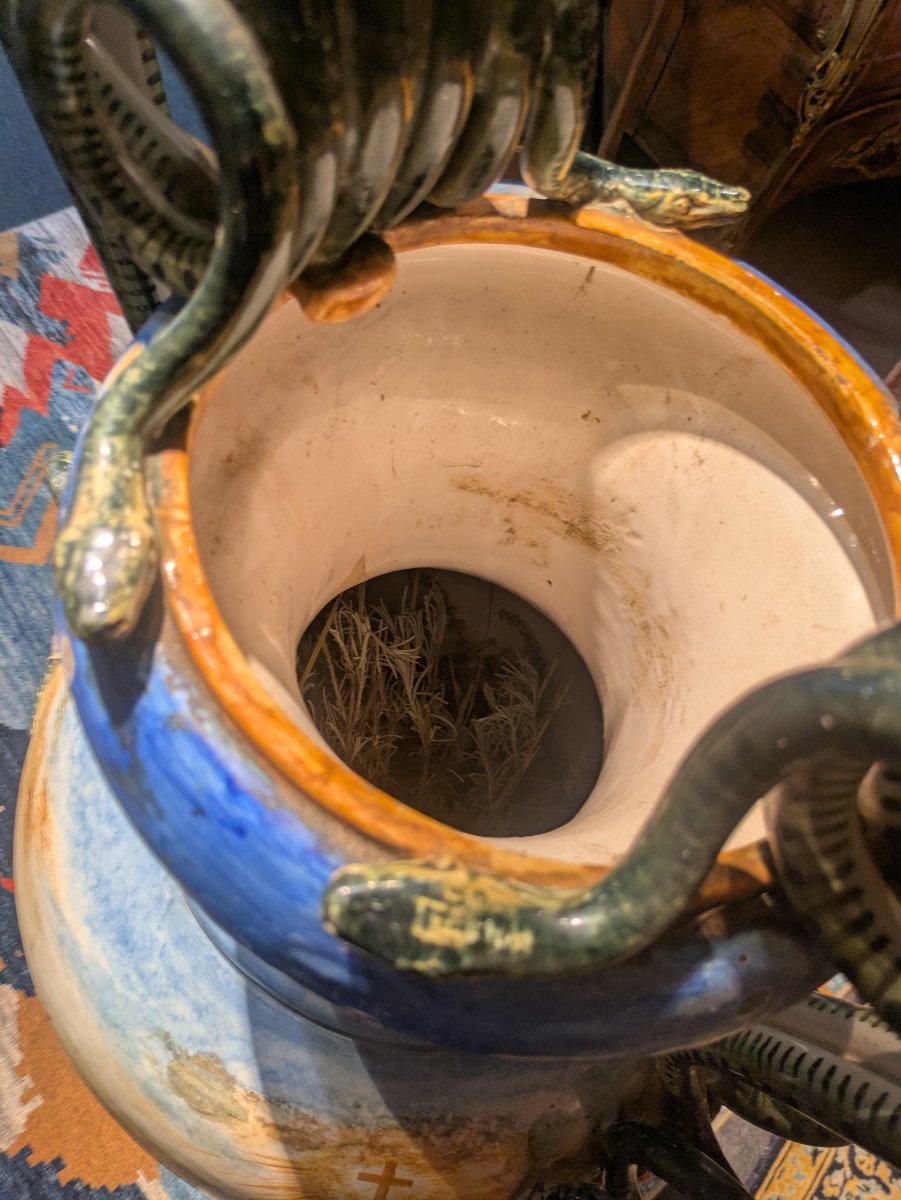 Large Majolica Vase With Historical Motifs—pesaro Manufactory—late 19th Century-photo-6