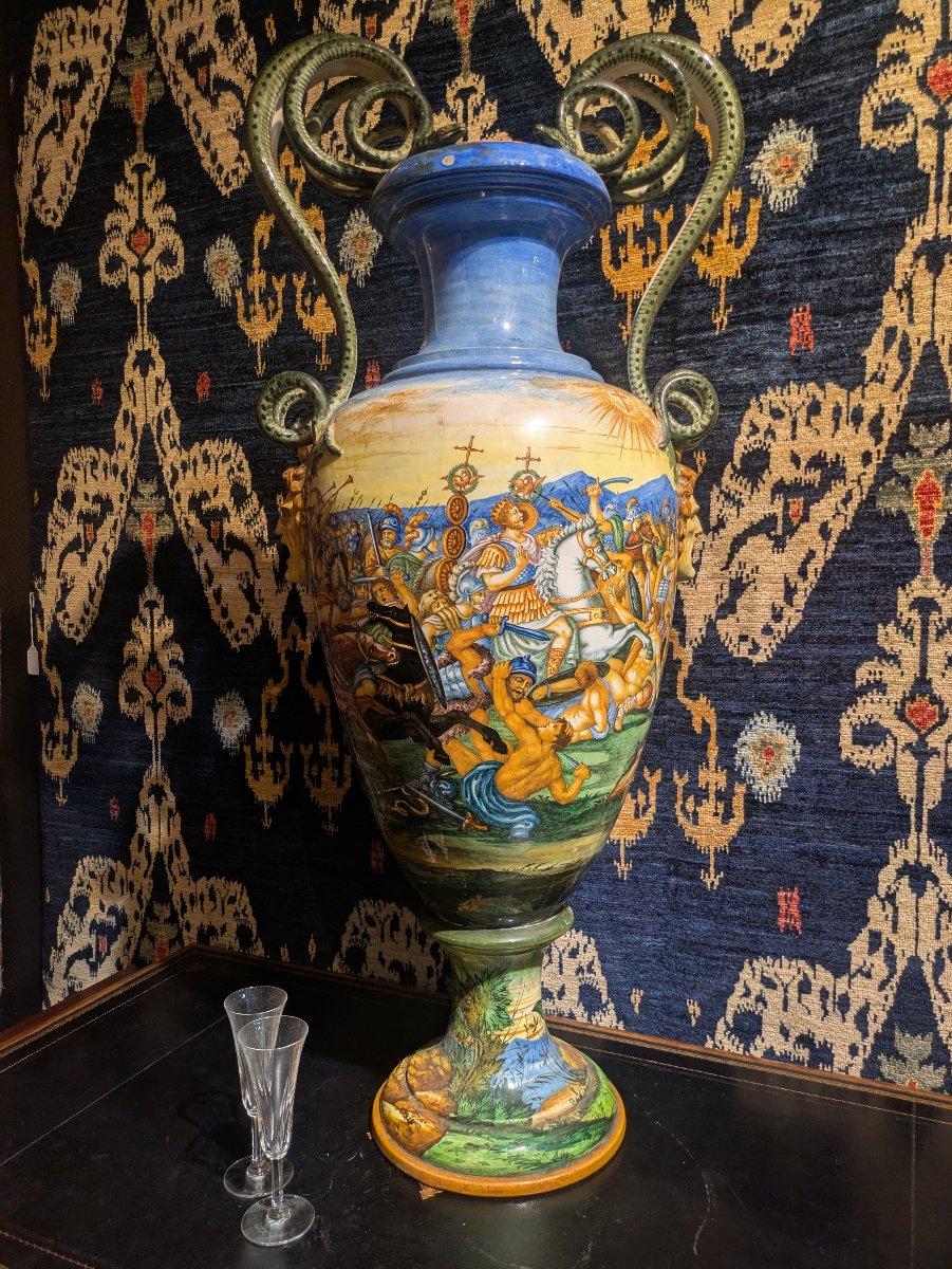 Large Majolica Vase With Historical Motifs—pesaro Manufactory—late 19th Century
