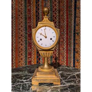 Pendule dite Urne En Bronze Doré d'Epoque Empire
