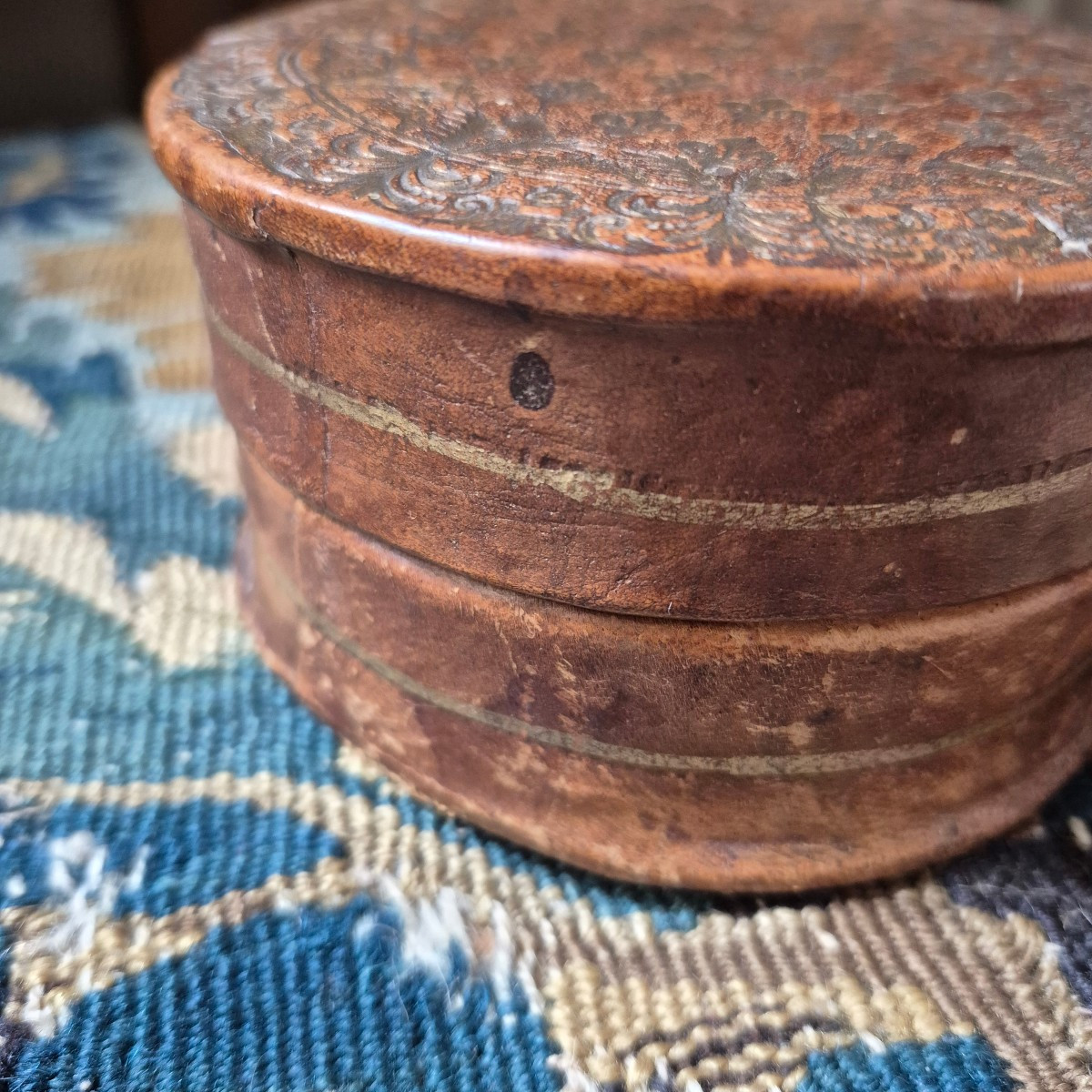 18th Century Leather Box-photo-3