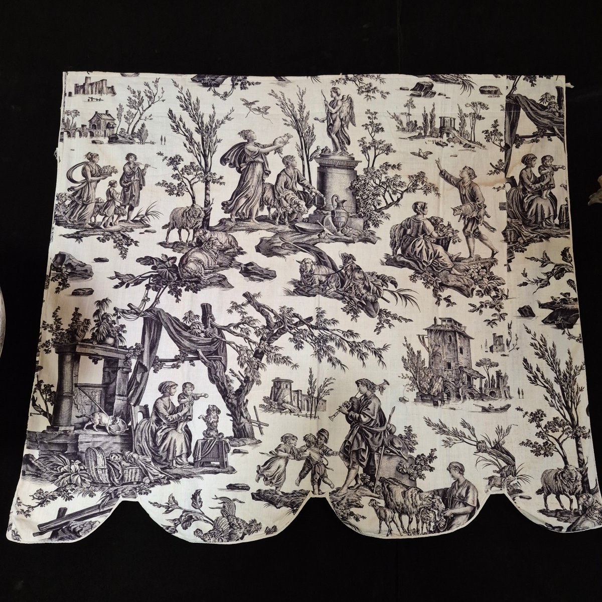 18th-century Jouy Fabric-photo-2