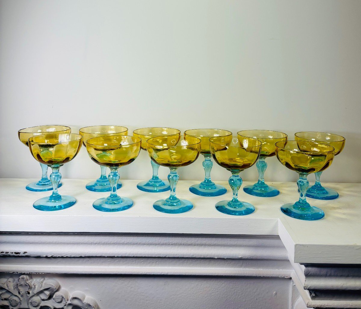 ancienne coupe à champagne en cristal taillé Portieux