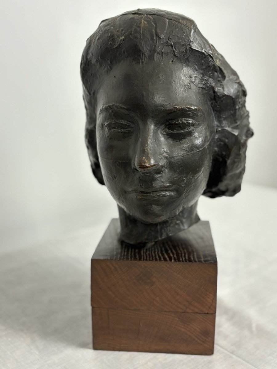 Bronze Bust Of A Woman's Head On A Wooden Base, Brown Patina, Circa 1930-photo-2