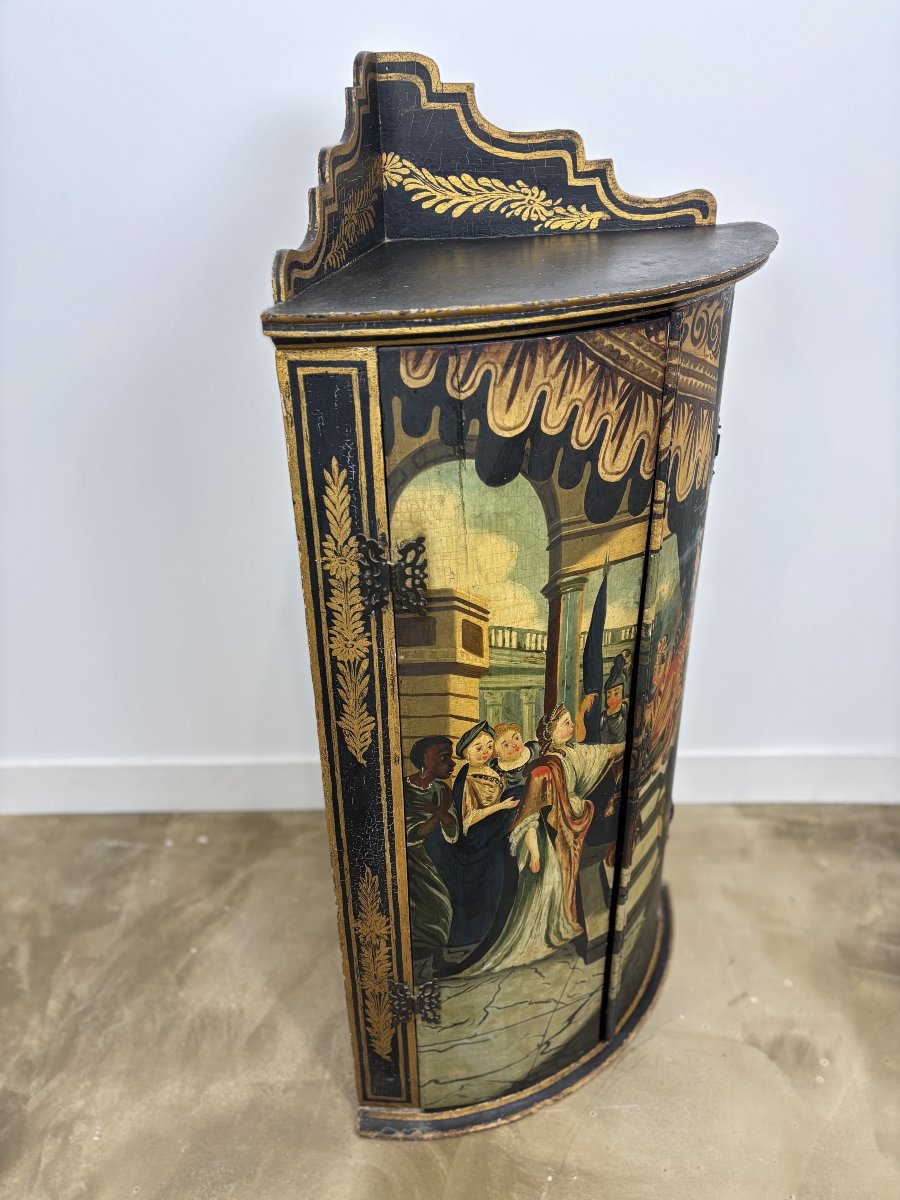 Corner Cabinet With A Curved Façade, Decorated With A Courtyard Scene – 19th Century-photo-6