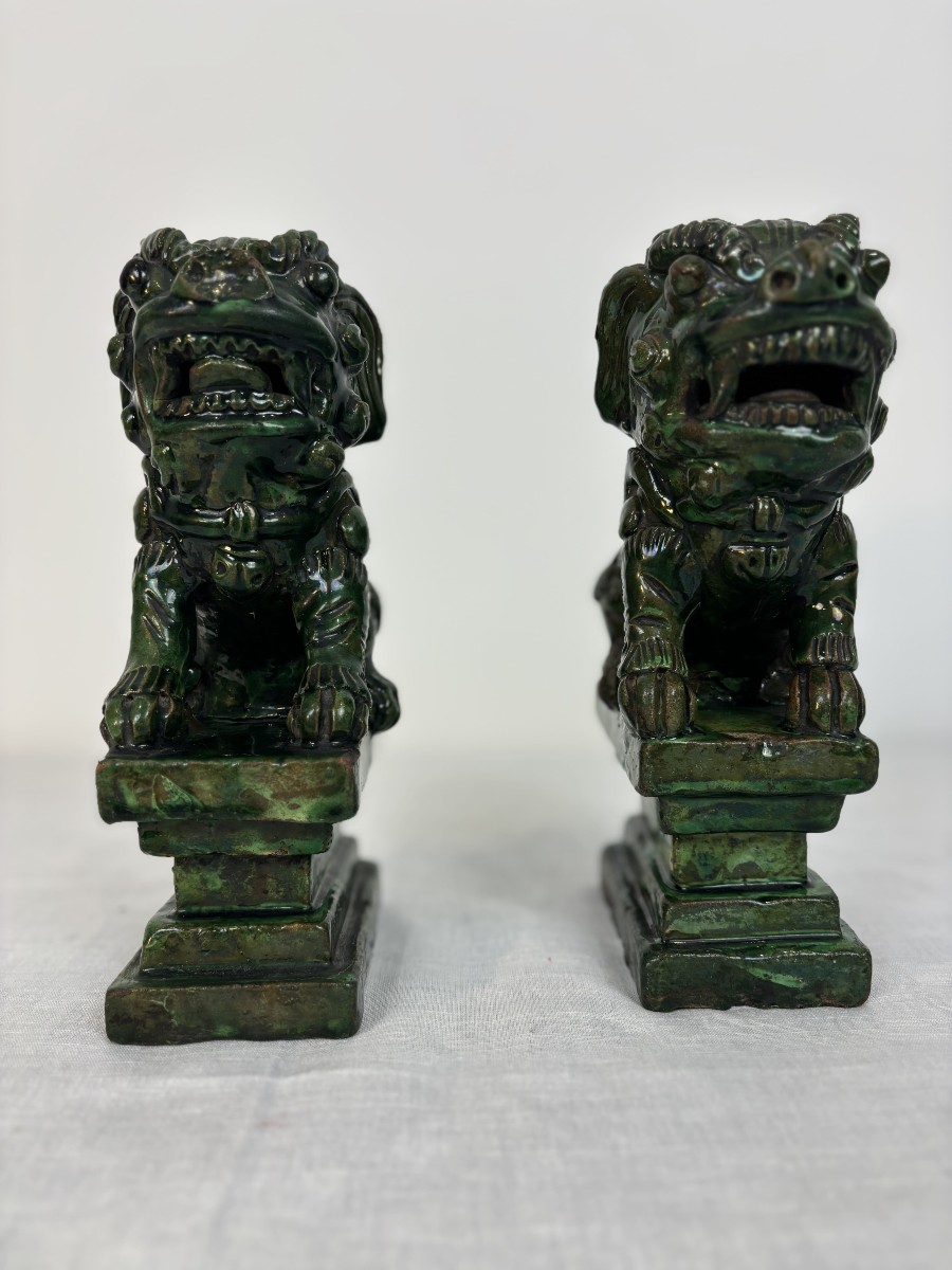 Paire De Chiens De Fô En Céramique émaillé Verte, Chine, 19e Siècle