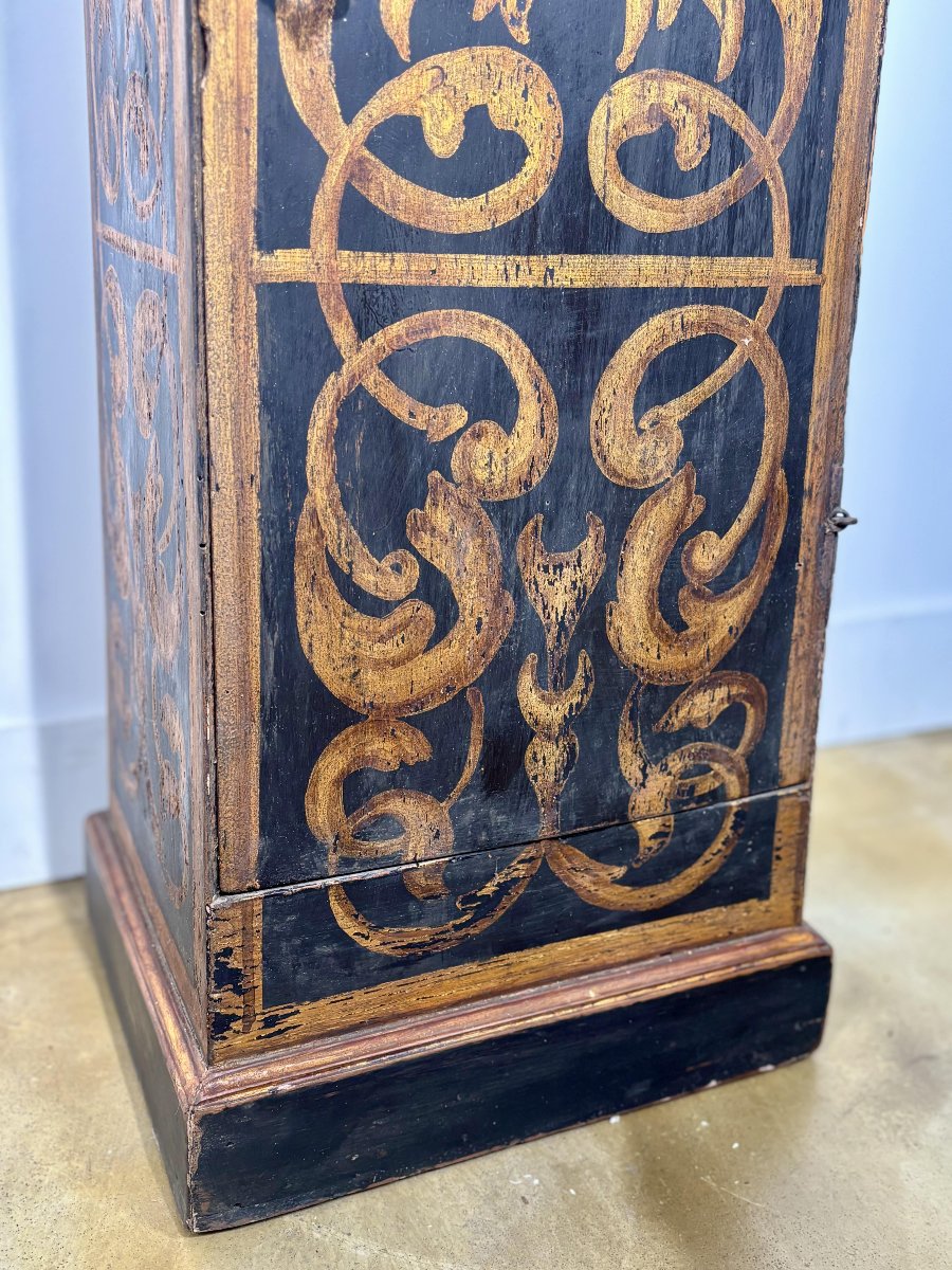 Colonne ou petite armoire en bois peint noir et doré, Italie, XIXe siècle-photo-3