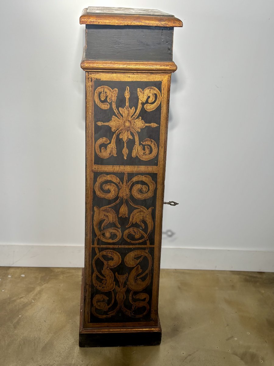 Colonne ou petite armoire en bois peint noir et doré, Italie, XIXe siècle-photo-4