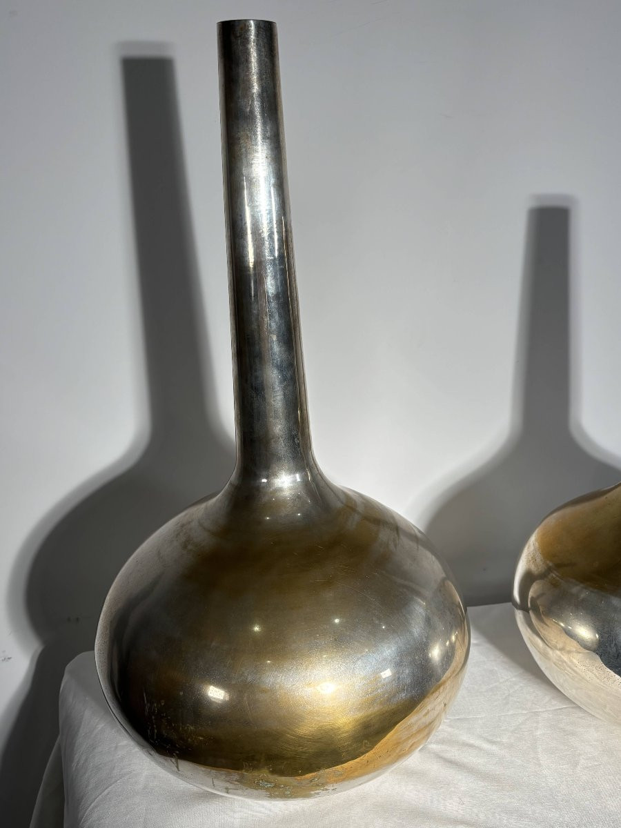 Important Pair Of Silver-plated Metal "bottle" Vases - Italy, 20th Century - Estampillée-photo-6