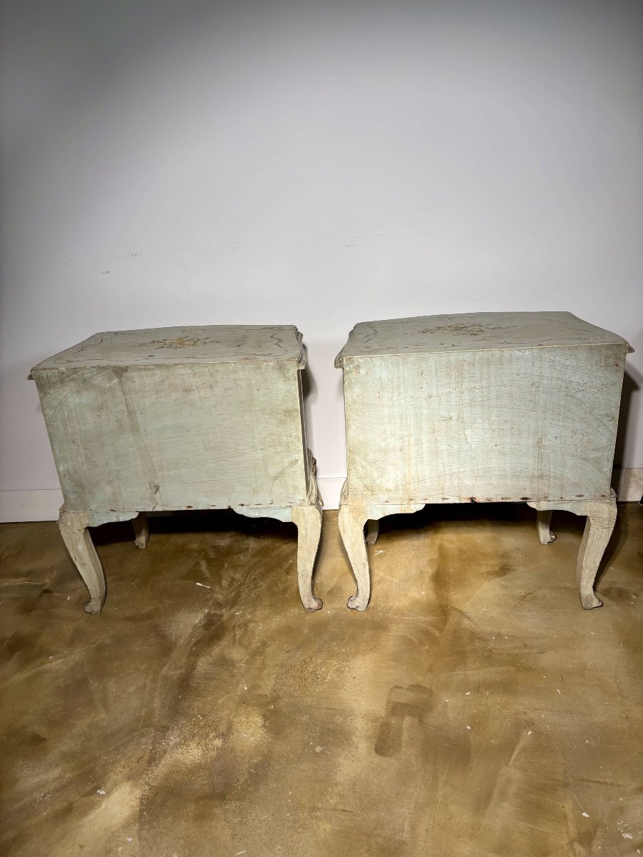 Pair Of Venetian-style Bedside Tables With Polychrome Painted Floral Decoration - Mid-20th Century-photo-5