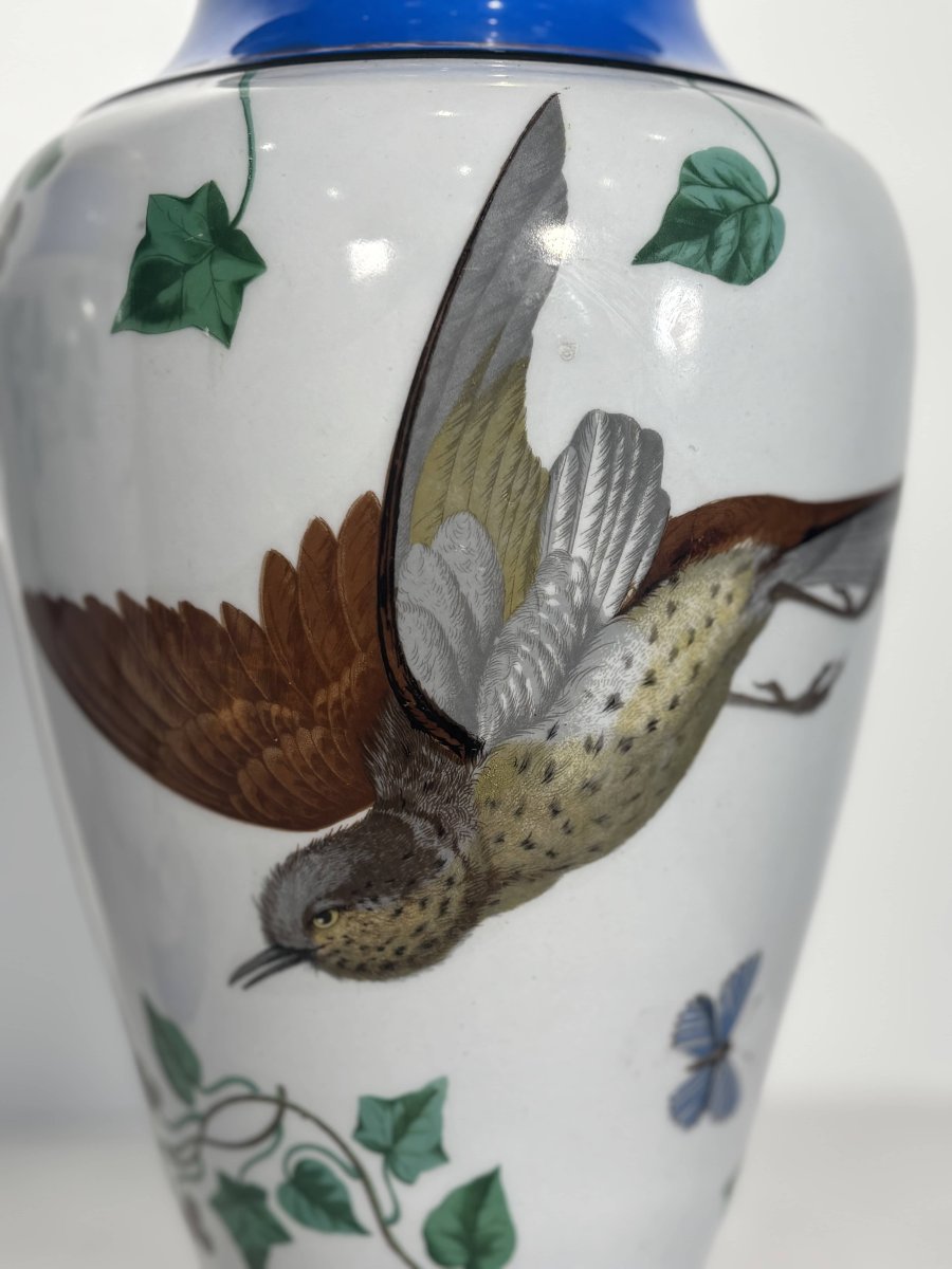 Paire de vases en porcelaine de Paris - Décor naturaliste aux oiseaux & papillons - XIXe siècle-photo-3
