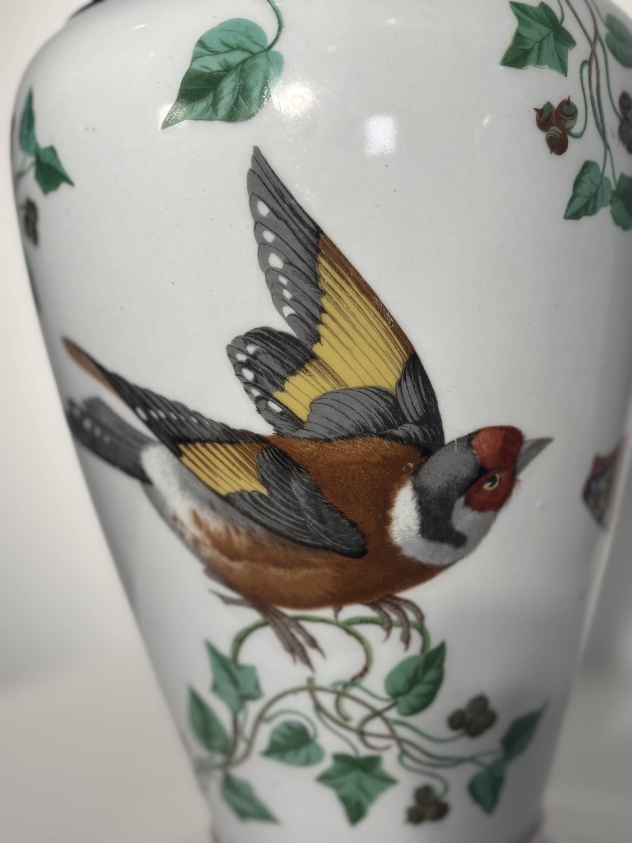Paire de vases en porcelaine de Paris - Décor naturaliste aux oiseaux & papillons - XIXe siècle-photo-4