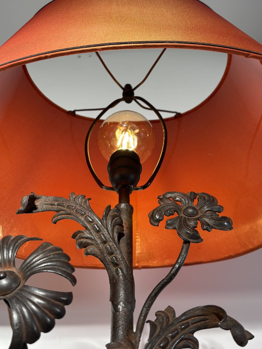 Grande lampe sculpturale en fer forgé et fonte - Travail Hollandais vers 1930-photo-1