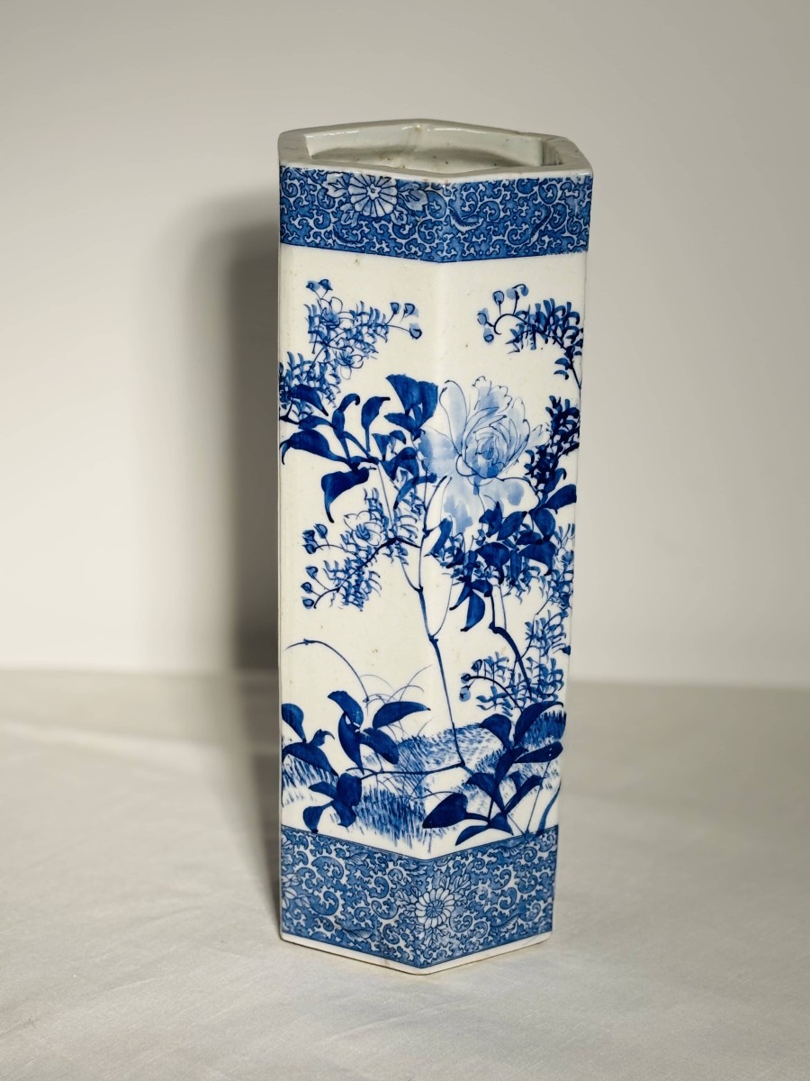 Hexagonal Blue And White Porcelain Vase - Japan - Meiji Period - 19th Century