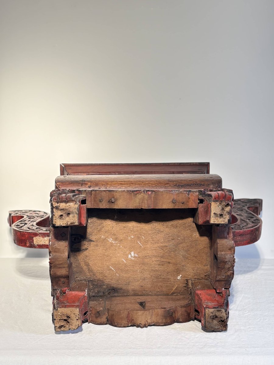 Important brûle-parfum rituel en bois sculpté laqué, Chine, fin XIXe - Début XXe siècle-photo-5