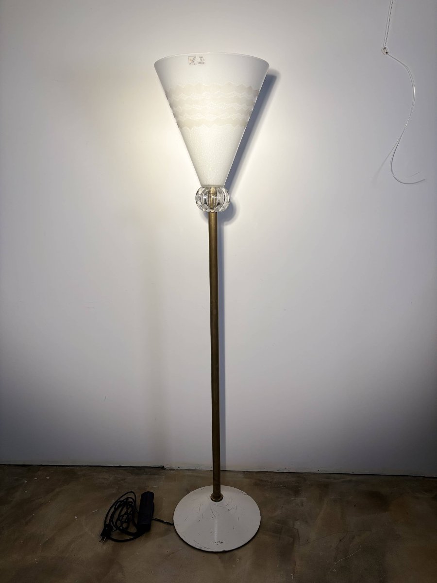 Important Borovier &amp; Toso Floor Lamp, Murano, Hand-blown Opaline Glass Bowl, Italy, Circa 1980