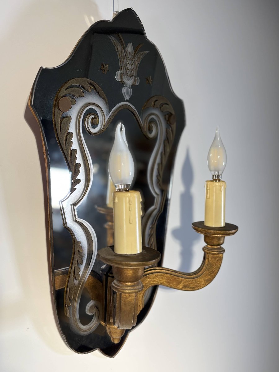 Paire d'appliques miroirs en verre gravé et bois doré, Italie, vers 1950-photo-3