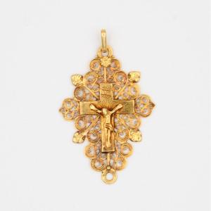 Boulogne Cross In Filigree Yellow Gold