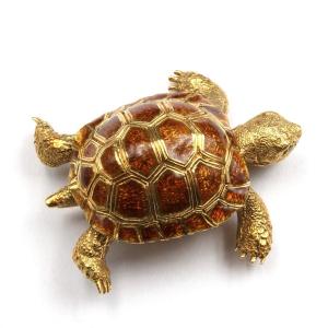 Enameled Yellow Gold Turtle Brooch