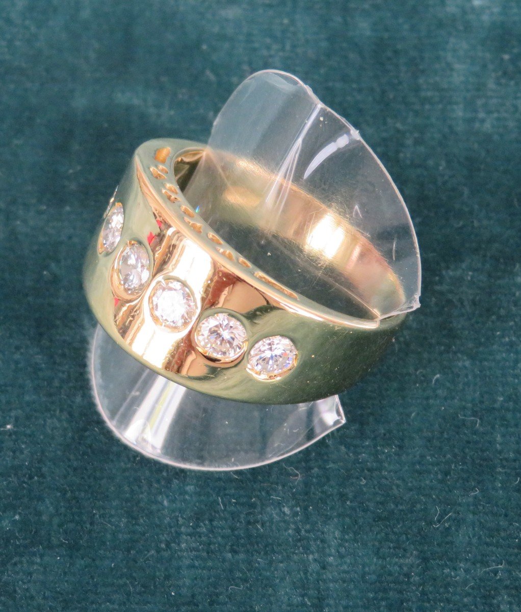 Yellow Gold And Diamond Ring-photo-2