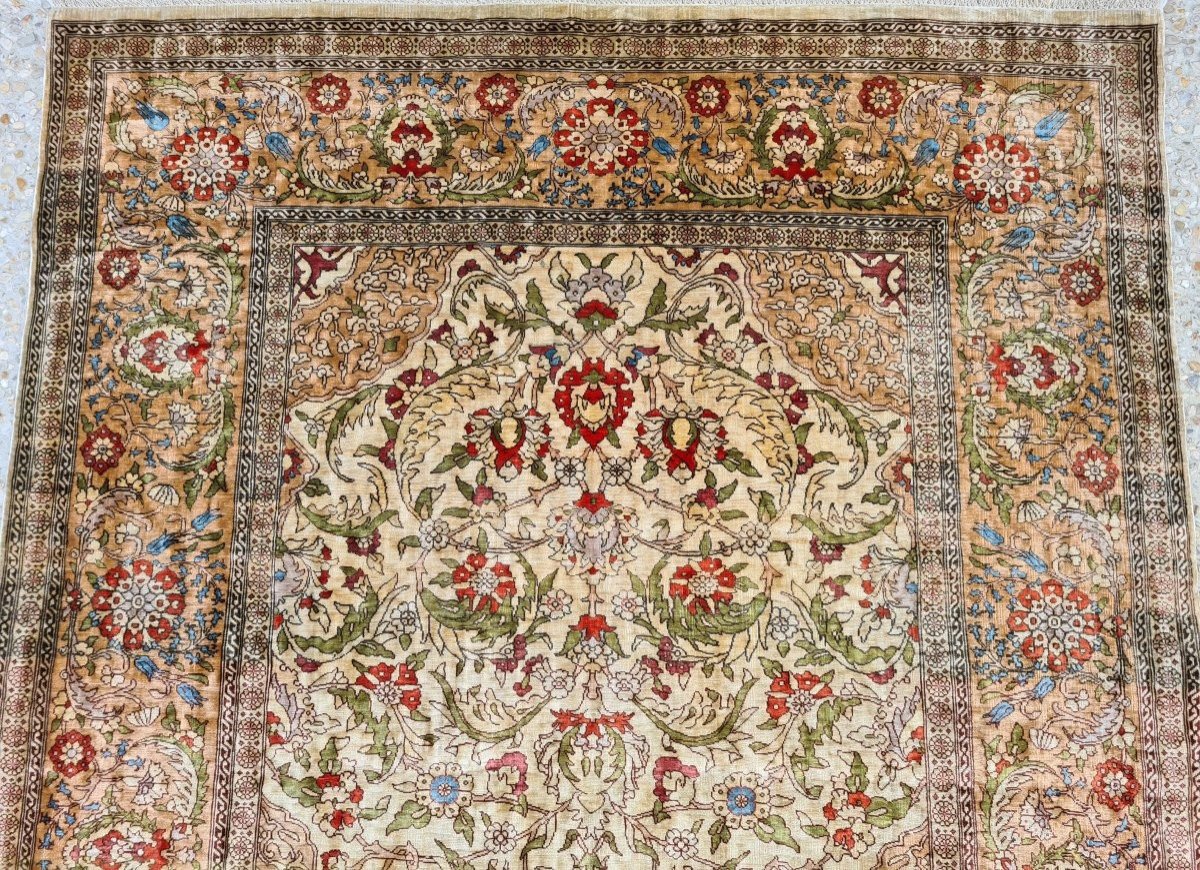 Tapis Hereke Fait En Soie, Turquie, Année 1950.-photo-3