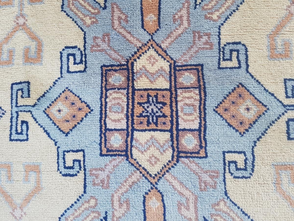 Samarkand Carpet Made In Wool, Russia, 20 Eme Century.-photo-2
