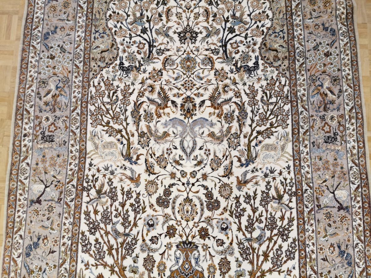 Isfahan Rug In Wool And Silk, Iran, Shah Period.-photo-2