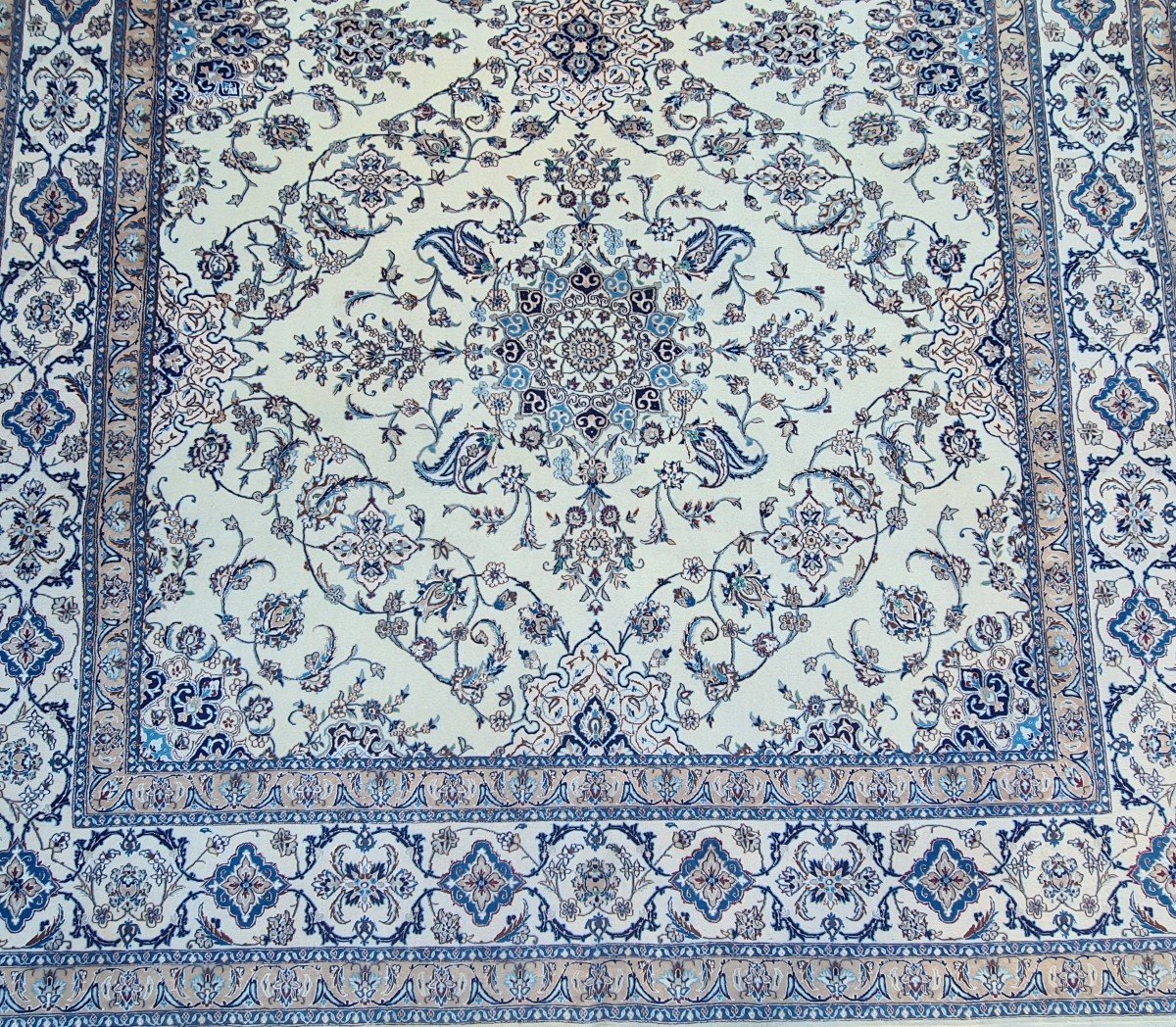 Dwarf Shisla Carpet In Wool, Iran, Shah Period-photo-5