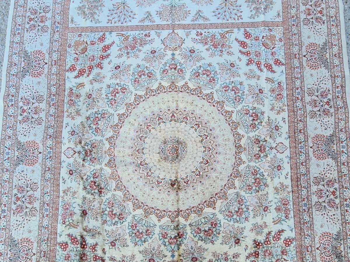 Ghoum Carpet Made In Silk, Iran, Antique From The 20th Century-photo-6