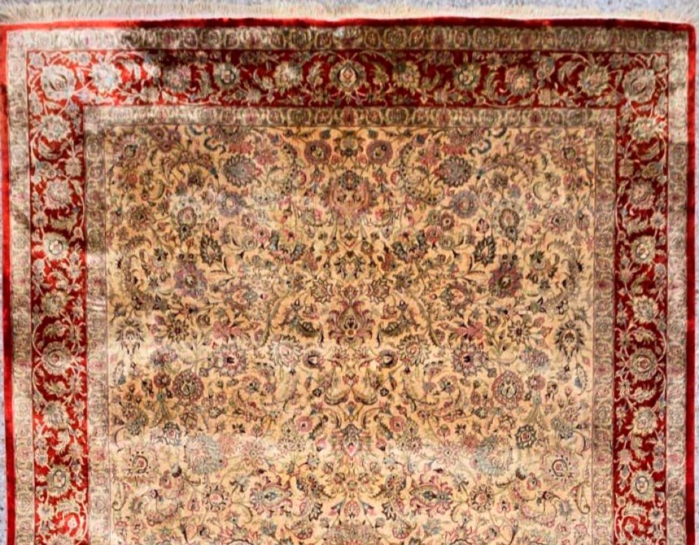 Important Tapis Ghoum En Soie Signé : Ghoum Ahmadi, 1970.-photo-3