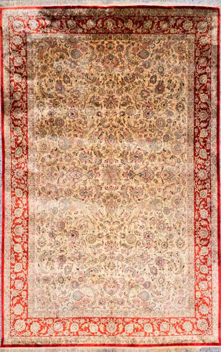 Important Tapis Ghoum En Soie Signé : Ghoum Ahmadi, 1970.