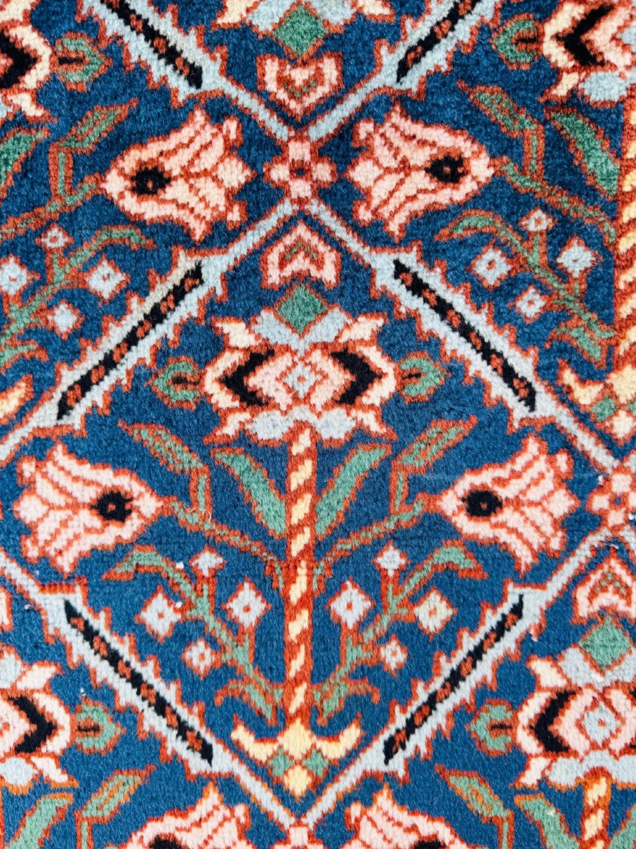 Shirvan Carpet From The Caucasus – Circa 1950, Hand Knotted -photo-2