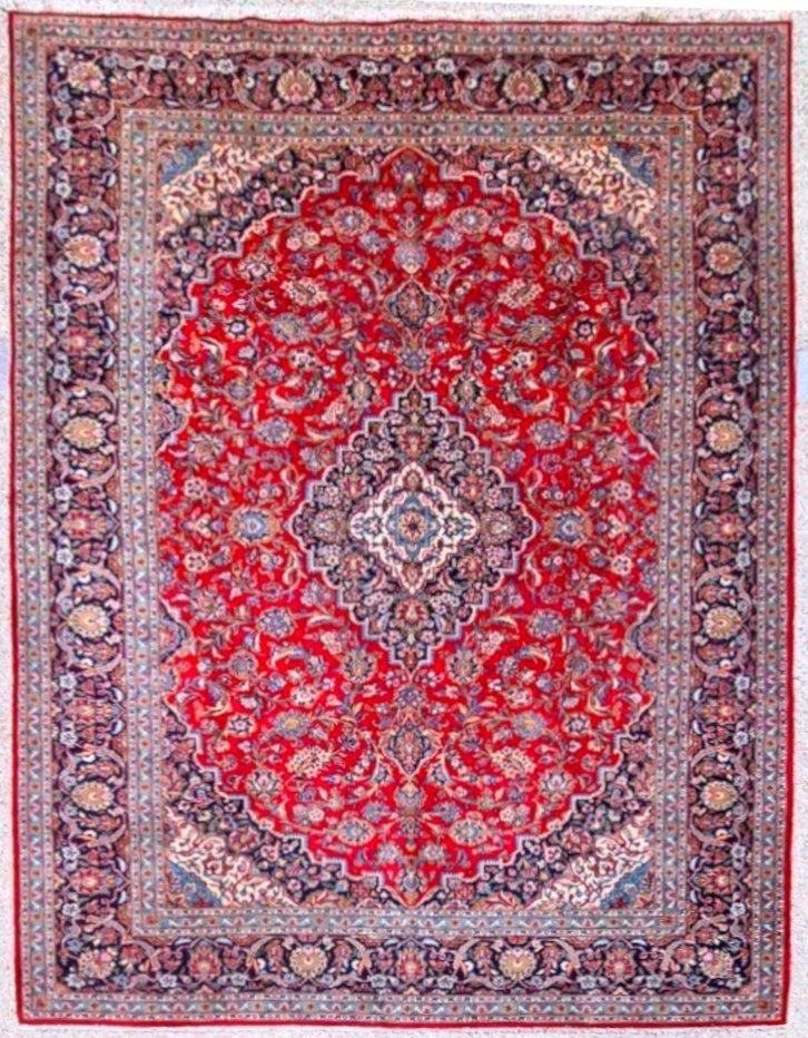 Large Antique Persian Carpet From Kashan In Fine Wool