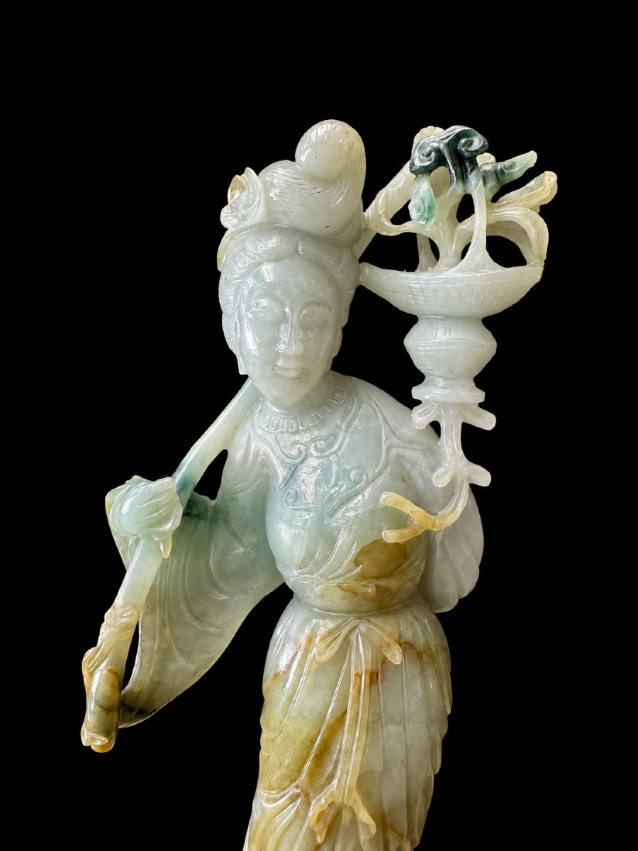 Large Jade Statue Of Guanyin-photo-2