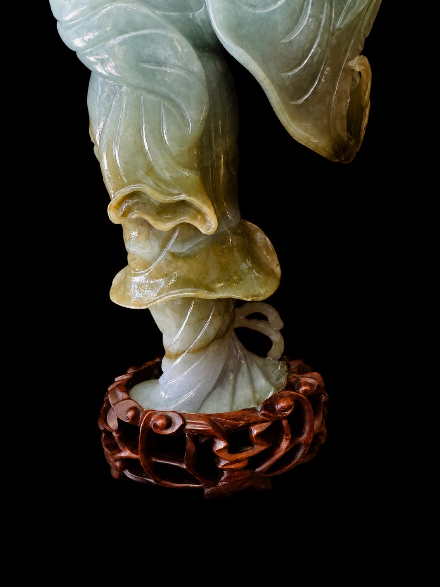 Large Jade Statue Of Guanyin-photo-1