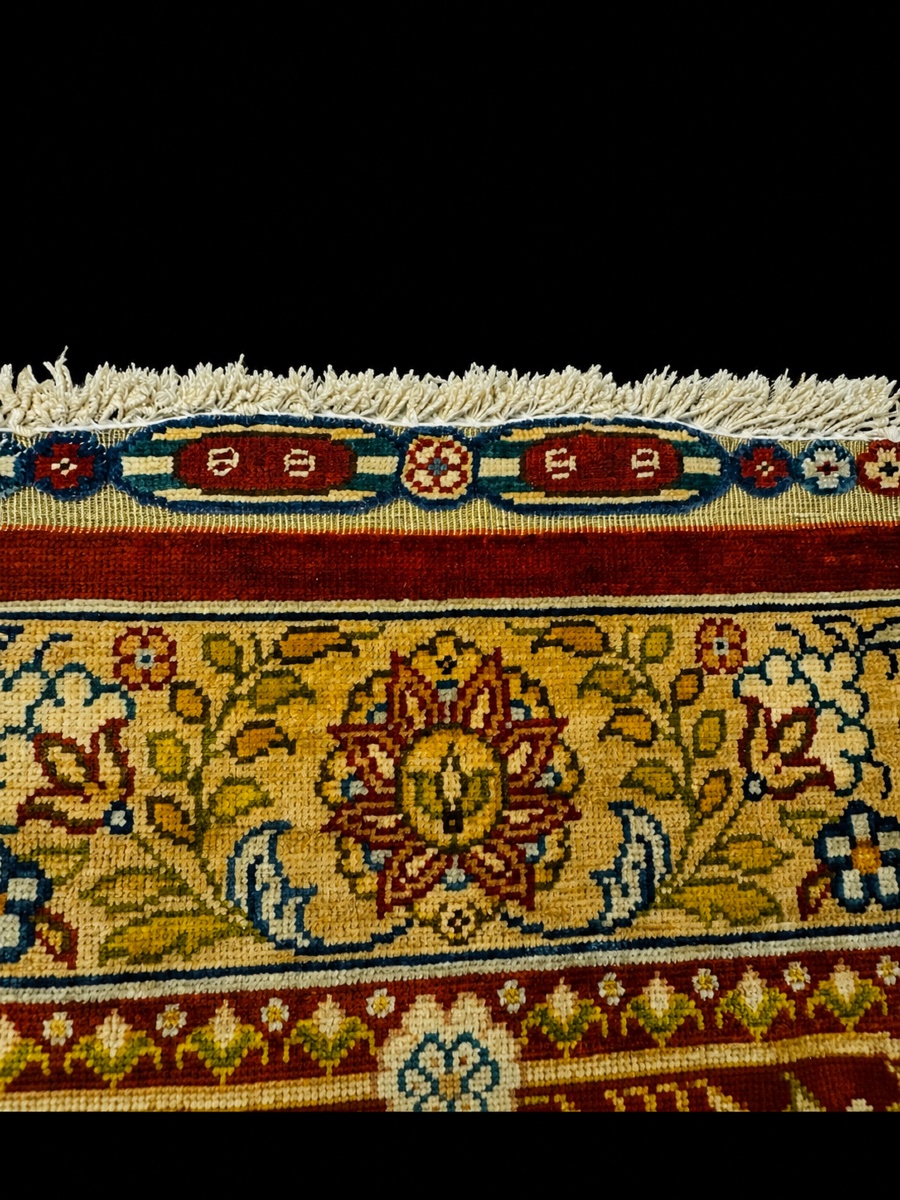 Important Hereke Silk Carpet - Turkey, Circa 1960-photo-2