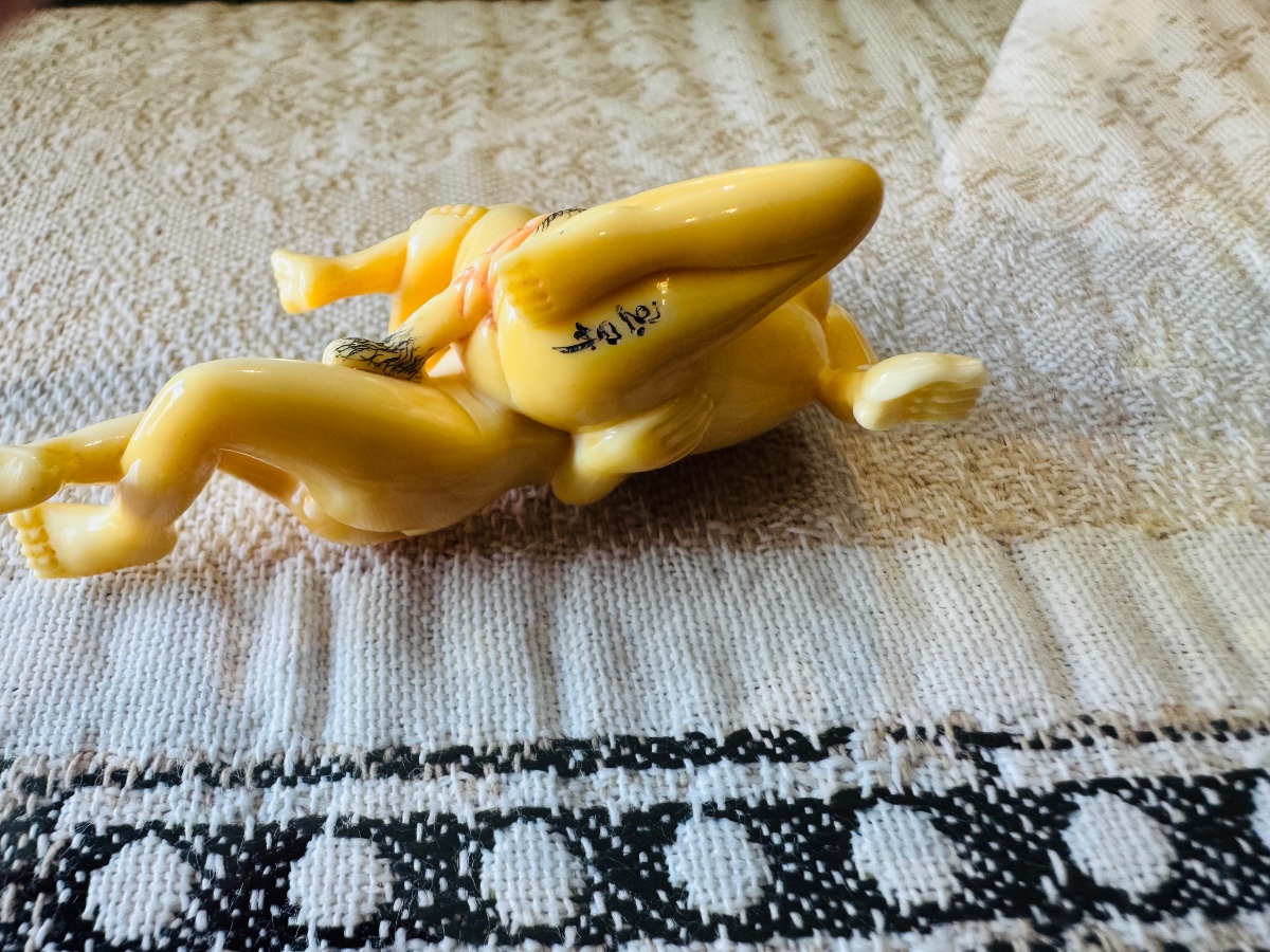 Erotic Netsuke-photo-4