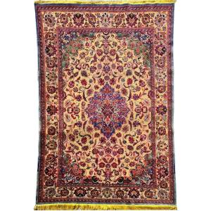 Important Kachan Soof Carpet In Silk, Iran, 19th Century.