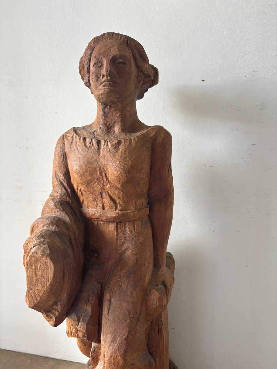 20th Century Statue Of A Woman-photo-3