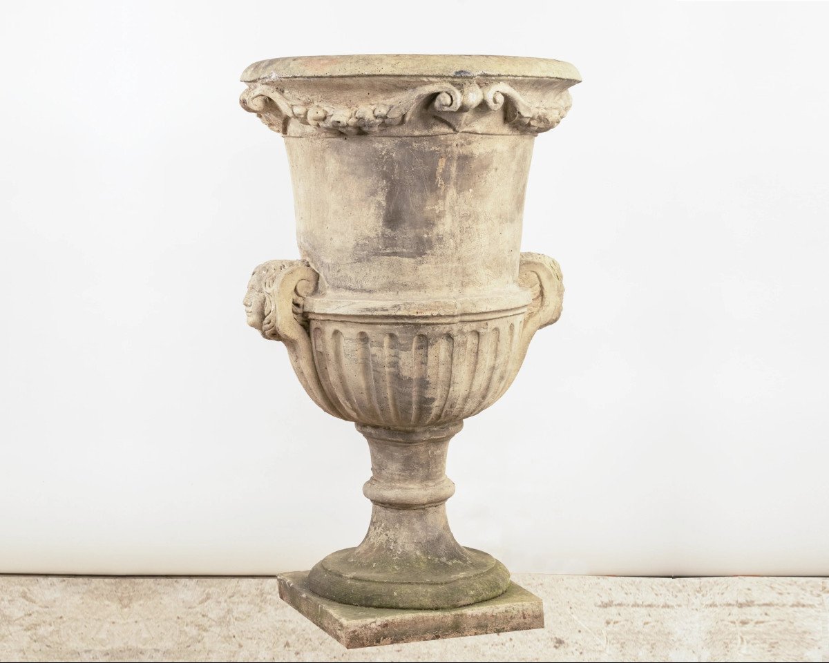Très Grand Vase Médicis De Jardin En Pierre Reconstituée, France, Vers 1950