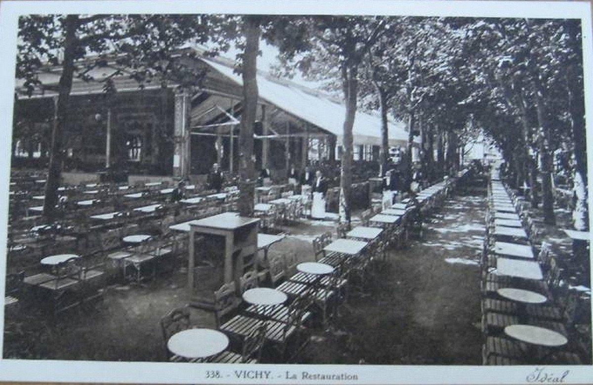 Six Garden Chairs, Restaurant “la Restauration”, Park Of The City Of Vichy, France, Circa 1880-photo-5