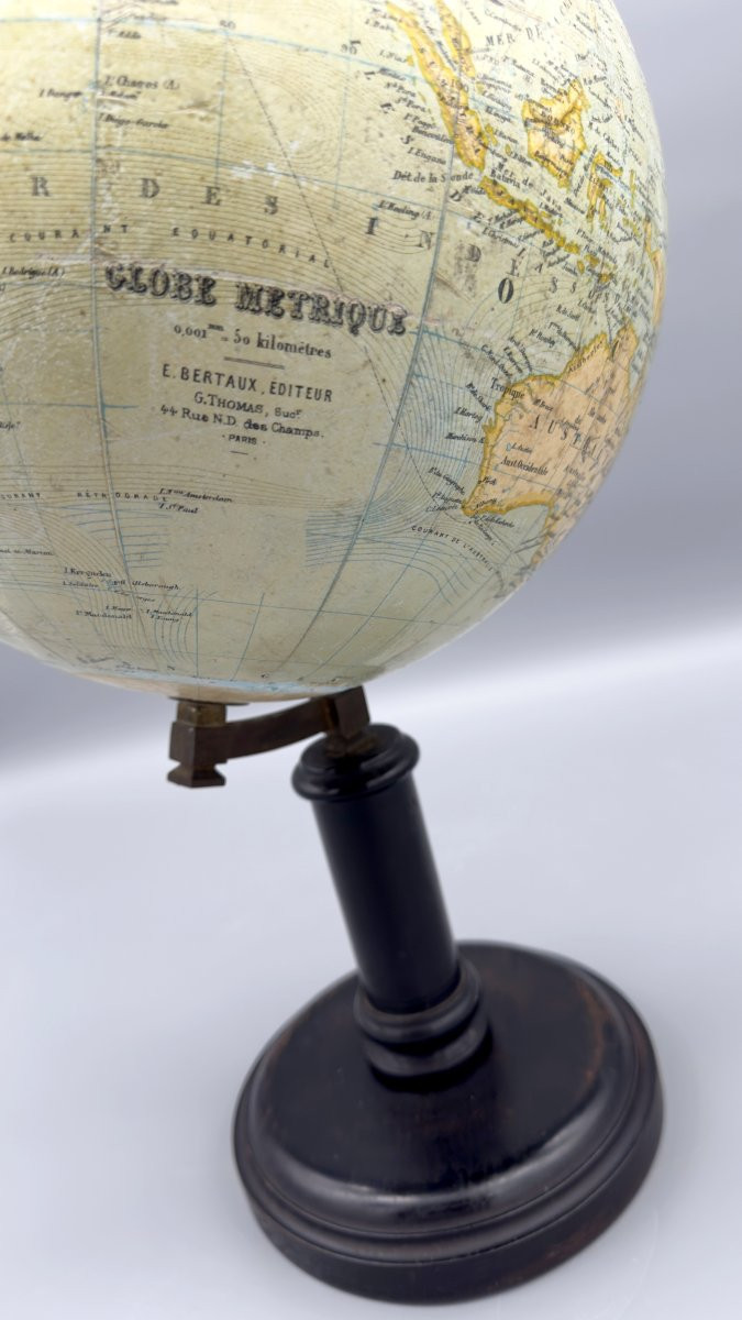 Globe terrestre sur pied, Éditions E. Bertaux, G. Thomas successeur, vers 1900-photo-4