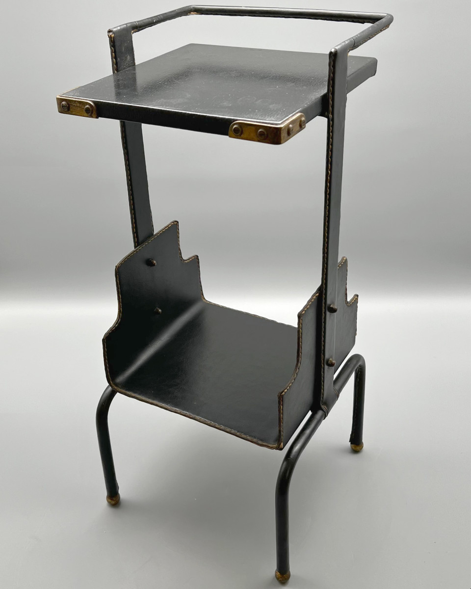 Petite table d’appoint, par Jacques Adnet, Paris, France, vers 1950